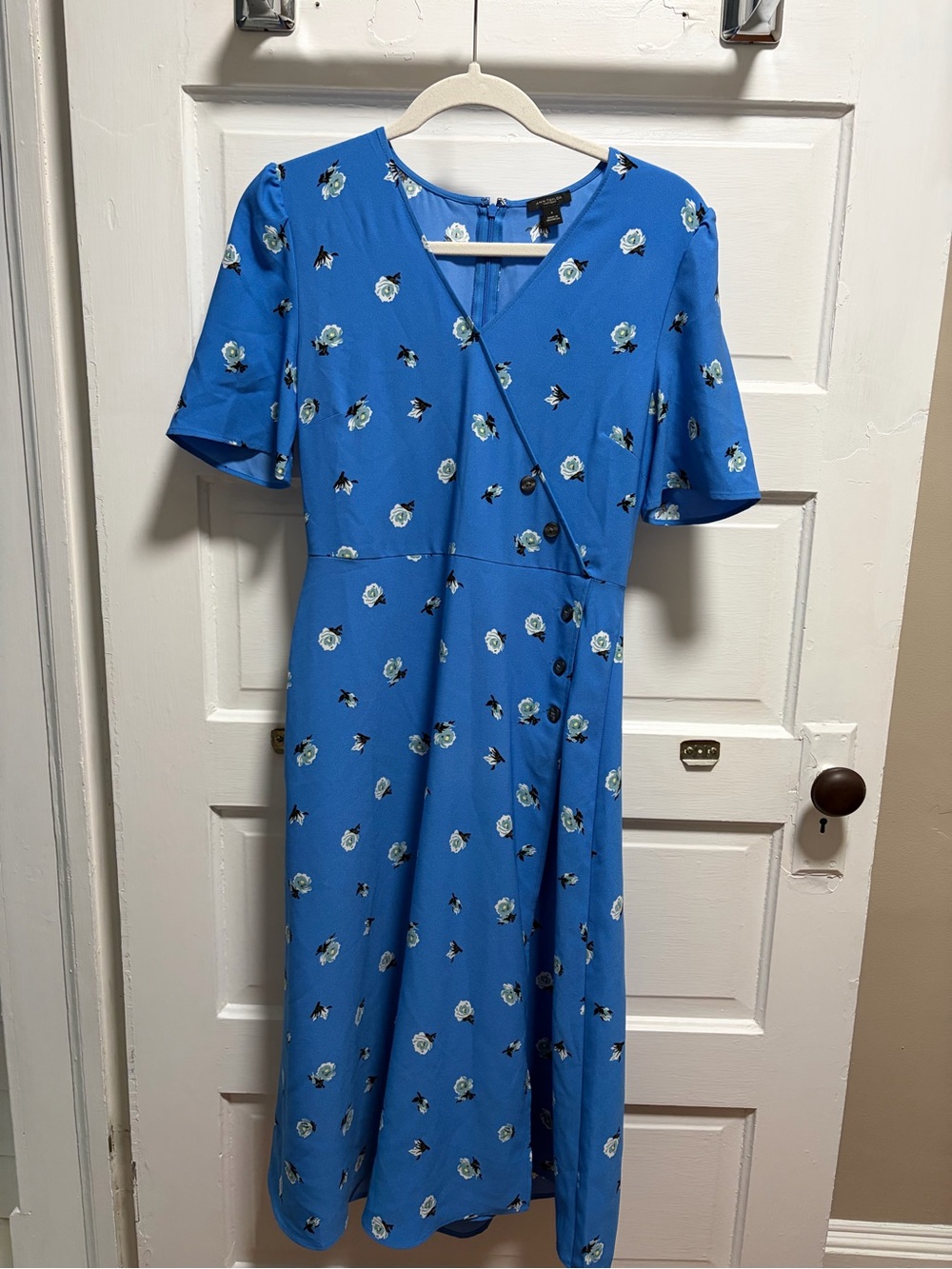 Ann Taylor Wrap-Style Midi Dress Sz 4